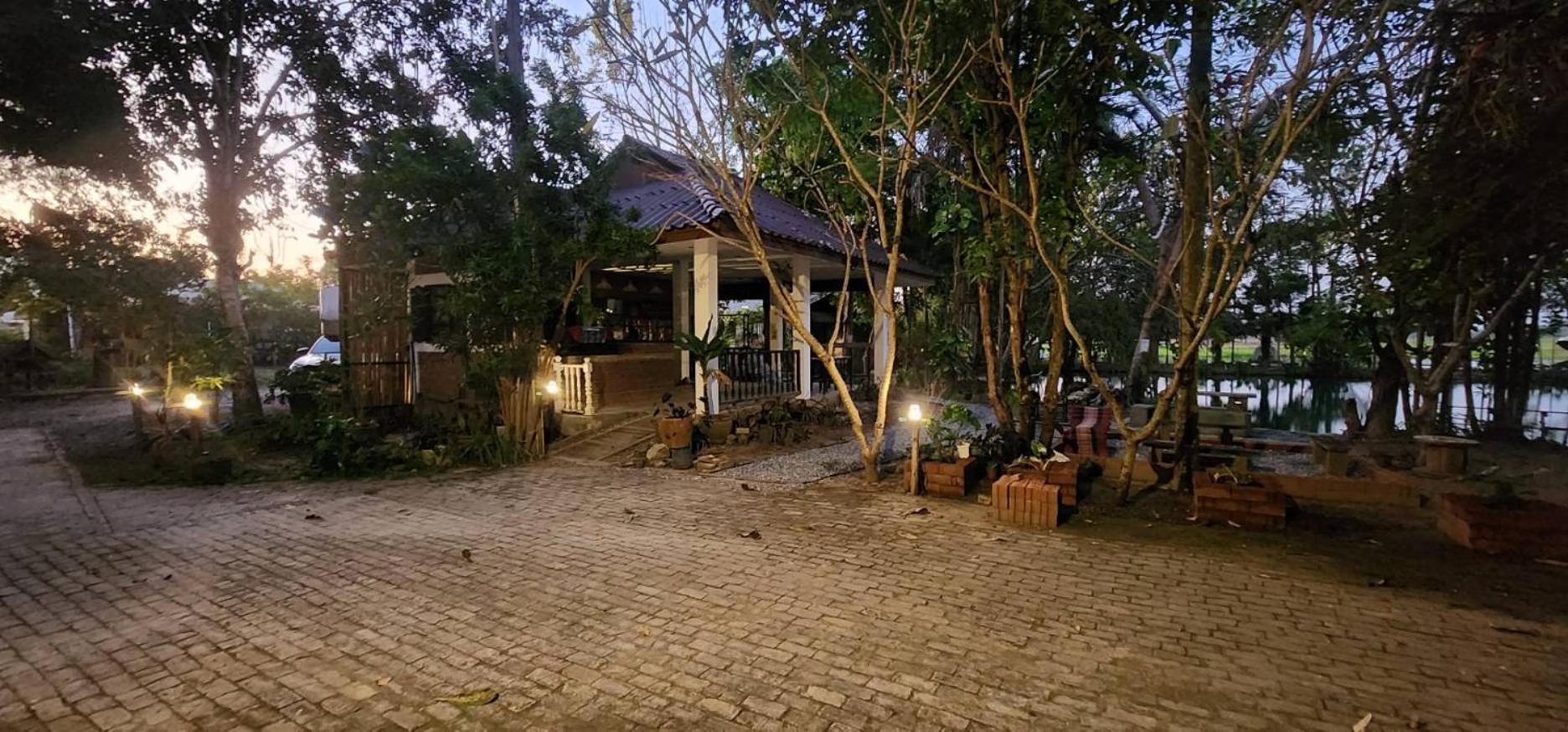Tung Tong Homestay & Camping Маэ-Рим Экстерьер фото