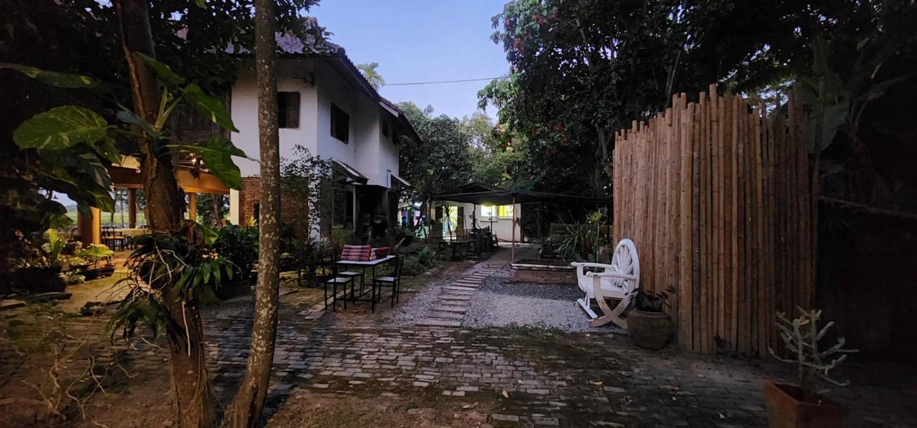 Tung Tong Homestay & Camping Маэ-Рим Экстерьер фото